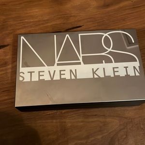 NARS STEVEN KLEIN mirrored makeup case